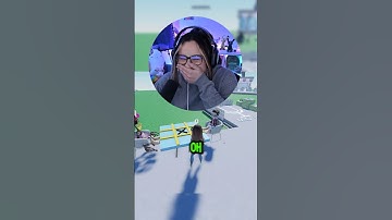 From e-girl voice trolling to guy voice in Roblox Mic Up 💅 #roblox #voicechat #voicetrolling