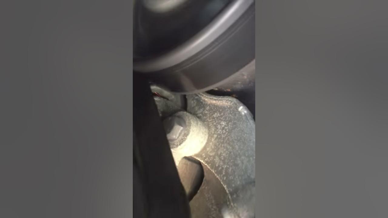 08 VW R32 Belt tensioner/pulley noise YouTube