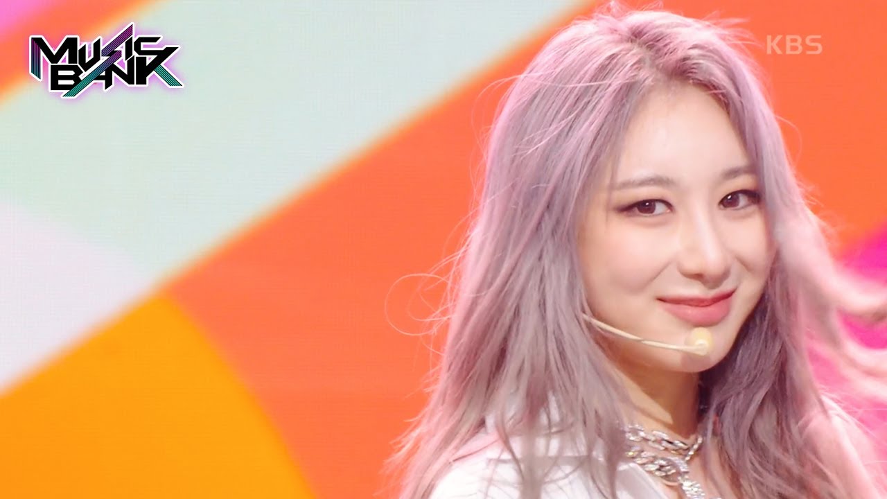 LET’S DANCE - LEE CHAE YEON [Music Bank] | KBS WORLD TV 230915