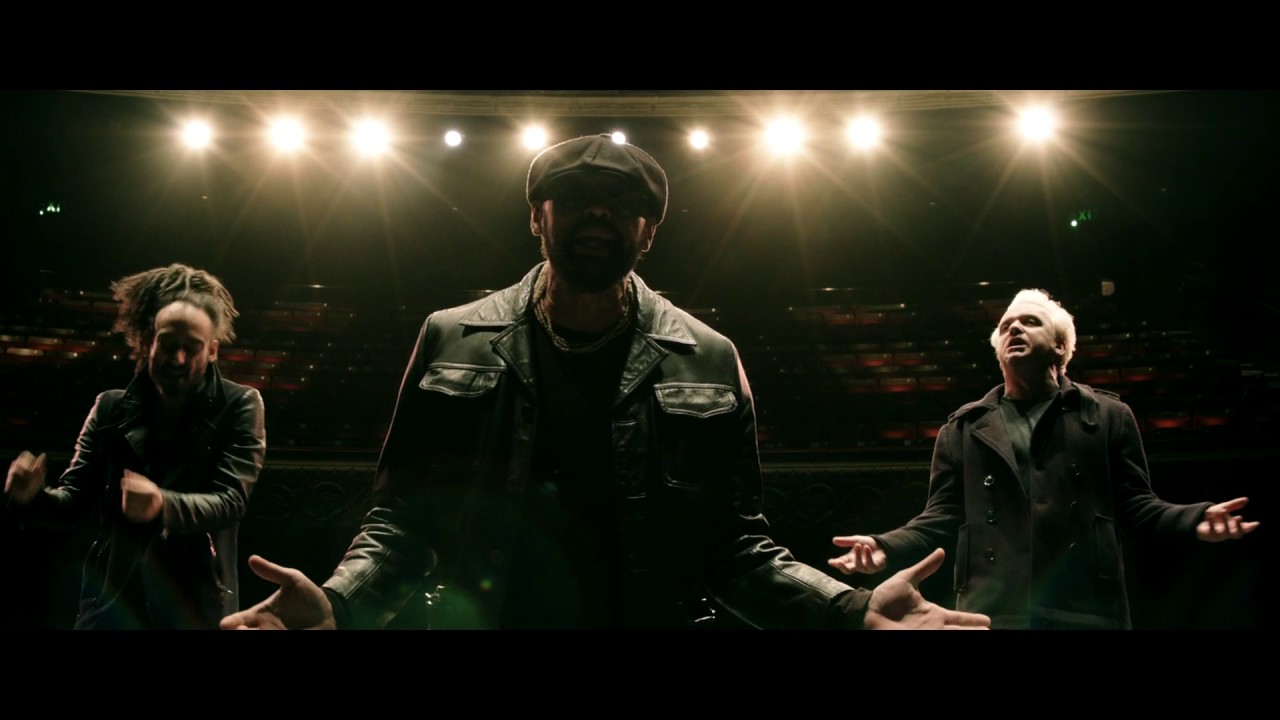 YouTubeでTHE CHRISTIANS 'RISE' 'Love From Liverpool'を視聴 YouTubeでTHE CHRISTIANS 'RISE' 'Love From Liverpool'を視聴