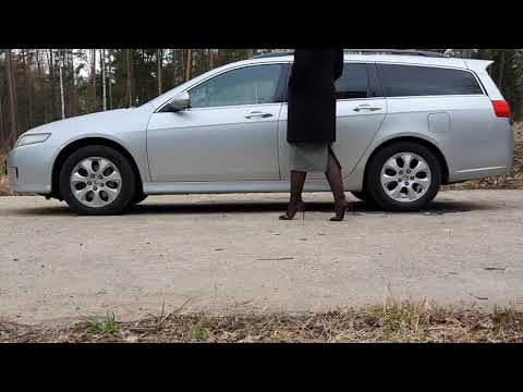 Intense Revving in Pencil Skirt Honda Preview
