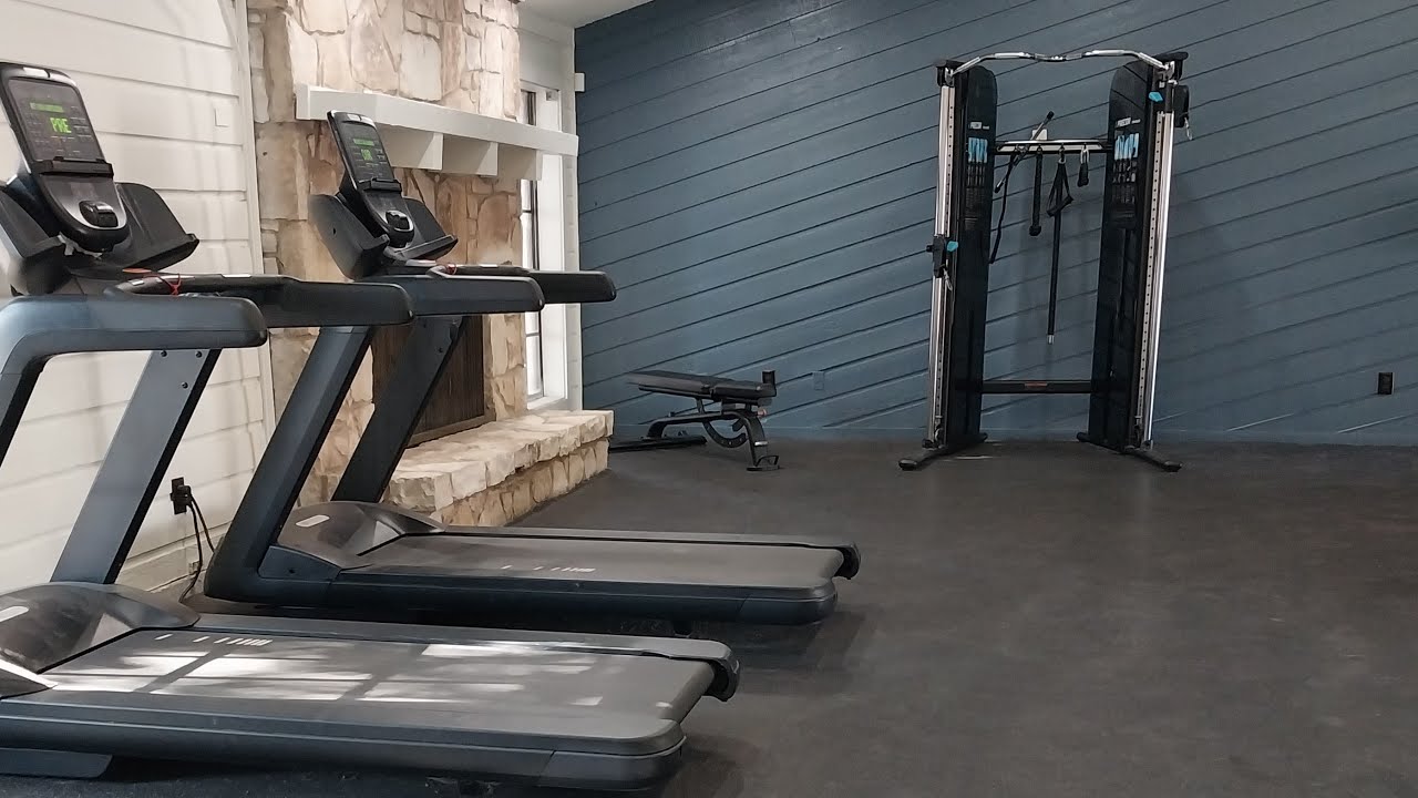 AGELESS GAINS FITNESS OVER 55+ is live! CARDIO AND RESISTANCE TRAINING SESSION.W/DREAM IRL