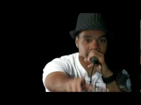 Songwriter Showcase Excerpts: "Do It All" performe...