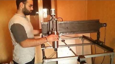 CNC development , movement test with homemade linear rails 16mm.