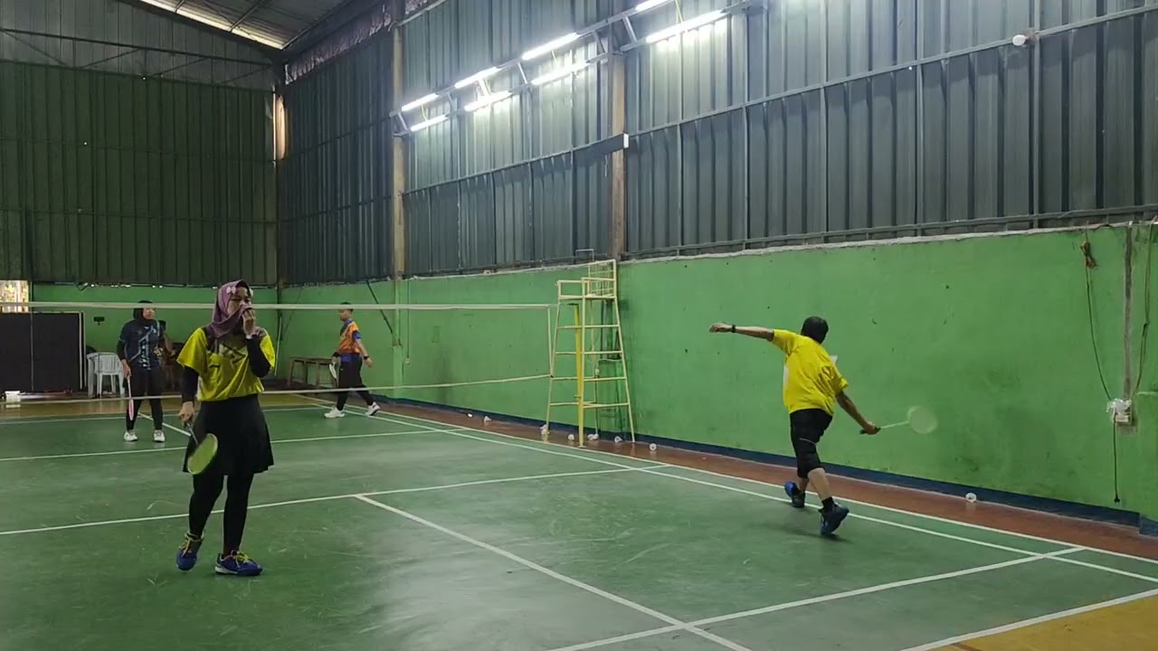 MABAR GBK PART 2 (NURIZIN/ISTRI vs NORMAN/ISTRI)