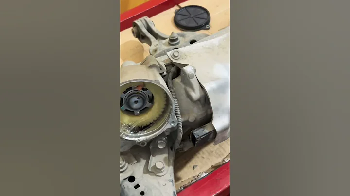 Steering rack greasing #shorts #automobile #civic #hondacivic #car ￼