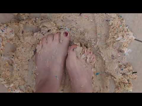 Crushing Cake Barefoot! - Celebrating 300 Subscribers!
