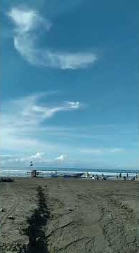 story wa / video mentahan di pantai