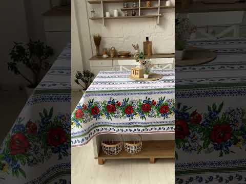 Скатертина Традиція 110х150 см (кухонний стіл) Волошки, видео 1