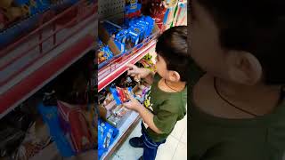 Johnny Is In Shop Hahah