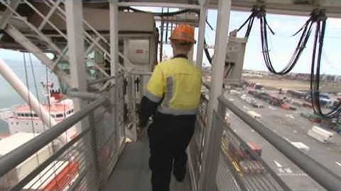 Gantry Crane Operator.mpg