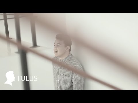 Tulus - Sewindu