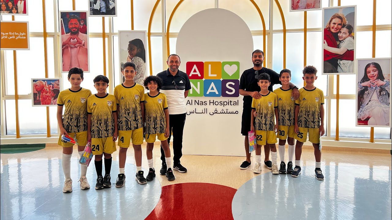 حمزاوي وفريقه في مستشفى الناس لدعم الأطفال المرضى نفسياً ومعنوياً 