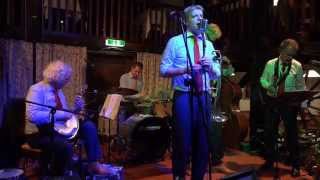 Huub Janssen Tribut Jazzband plays "Oh Mona"