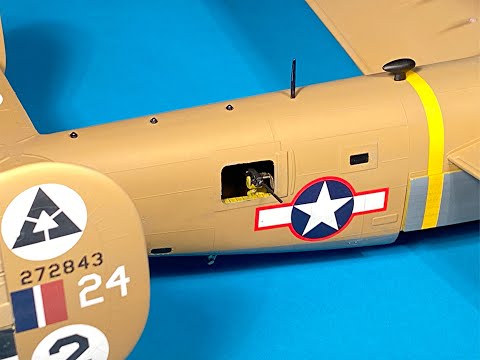 Monogram 1/48 scale B-24D airbrushing the fuselage & the wings
