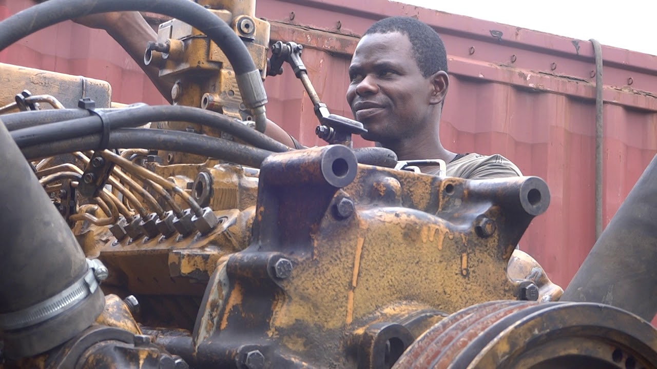 3412 - 800 Hp 12 cylinder bi turbo diesel engine