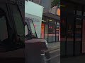 何故こうなった? 歩道内から抜け出せない軽自動車　#Shorts