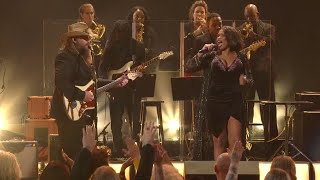 Vignette de la vidéo "Jennifer Hudson & Chris Stapleton - Night Life / You Are My Sunshine (CMA Awards 2021)"