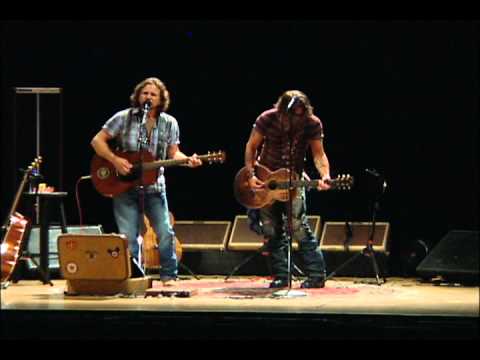 WM3 Rally - Eddie Vedder & Johnny Depp - Society