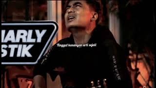 STORY WA. CHARLY NYANYI LAGU MALAYSIA WINGS SEJATI DENGAN CIRI KHAS NYA