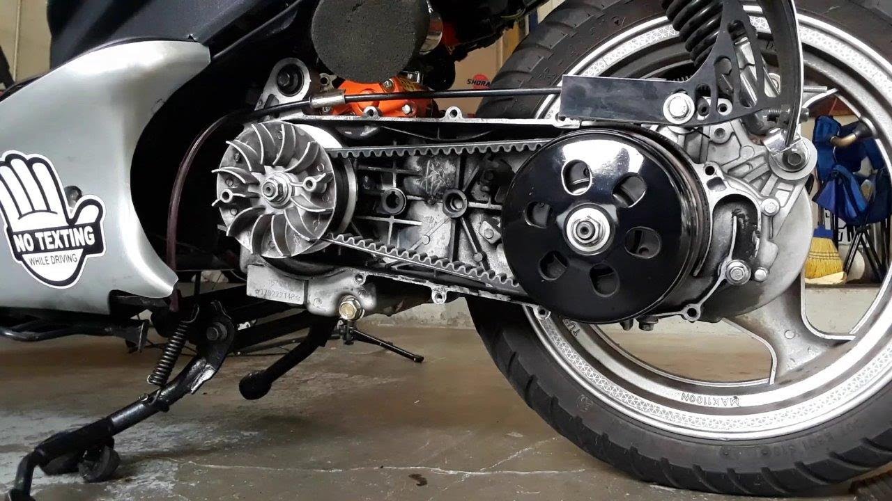 GY6 Scooter Tip: When to change your CVT belt / High RPMS - YouTube