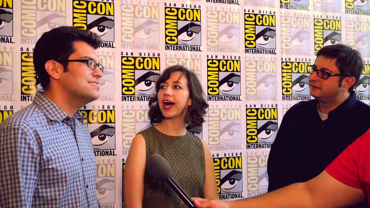 The Voices of Bob&#39;s Burgers&#39; Tina, Louise, and Gene at Comic Con 2015 - YouTube
