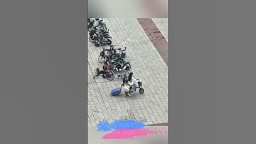 Dang vui thì lại bị ngã