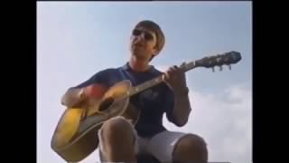 Noel Gallagher (Captioned) Don't look back in Anger Acoustic Rare 1995
