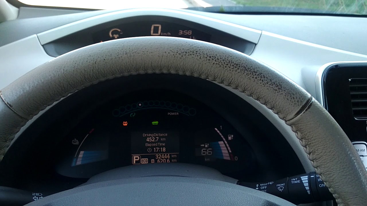 Nissan leaf такси