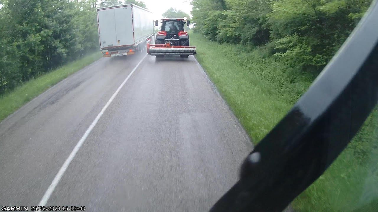 Dashcam France N°19 - Idiots, CloseCall, Funny moments..