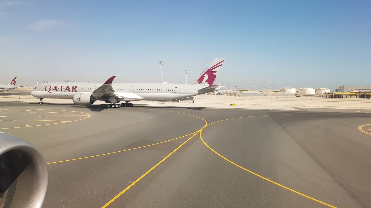 Review Amazing Qatar Airways Business Class Flug Von Doha Nach Bangkok In Der Boeing 787 Hd Youtube