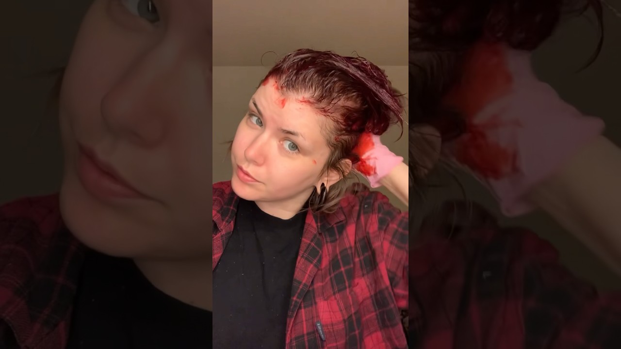 New Hair Time! Using Manic Panic Vampire Red!