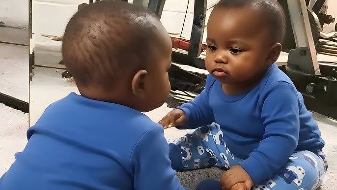 Mom Saw Her Baby Twins Blocking The Door So She Decided To Open It What She  Saw Left Her In Shock - YouTube
