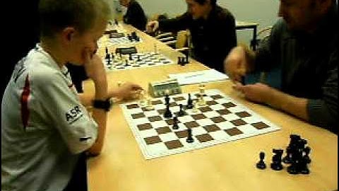 KVDC Joesoepov training Thomas Beerdsen verslaat Merijn van Delft dd9jan2011