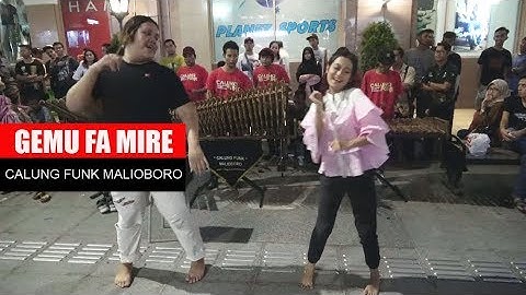 CEWEK MANIS INI SENENG BANGET JOGET "GEMU FA MI RE" -- CALUNG FUNK MALIOBORO YOGYA