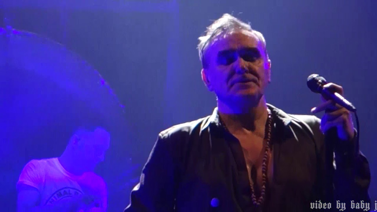 Morrissey-EVERYDAY IS LIKE SUNDAY-Live @ Royal Albert Hall, London, UK ...