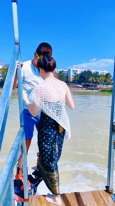 Romantic Moment by the Riverside ЁЯТХтЬи || #shortsfeed #youtubeshorts #love