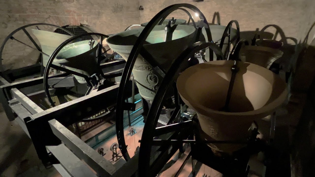 Италия 4K HDR - Торжественный звон новых колоколов в Вероне