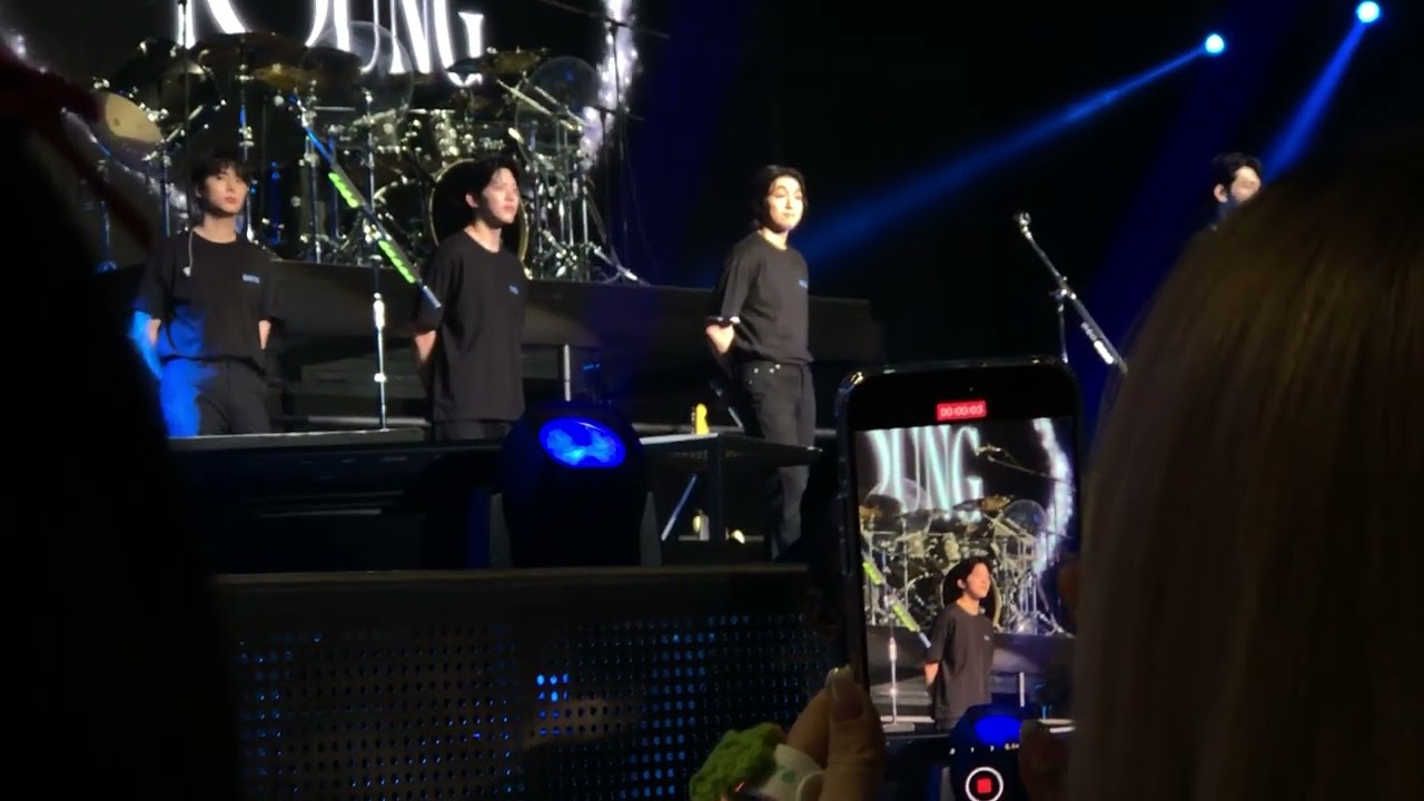 241006 DAY6 (데이식스)- Fans Project + Ending Ment @ DAY6 3RD WORLD TOUR 'FOREVER YOUNG' in KUALA LUMPUR