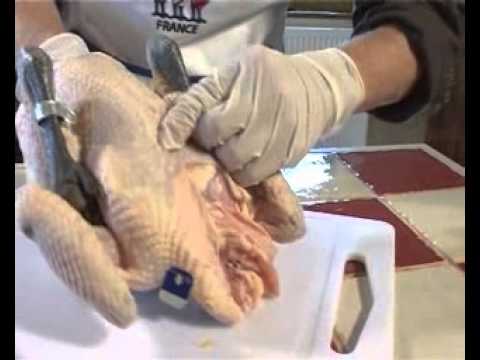 Comment vider un poulet de bresse - YouTube