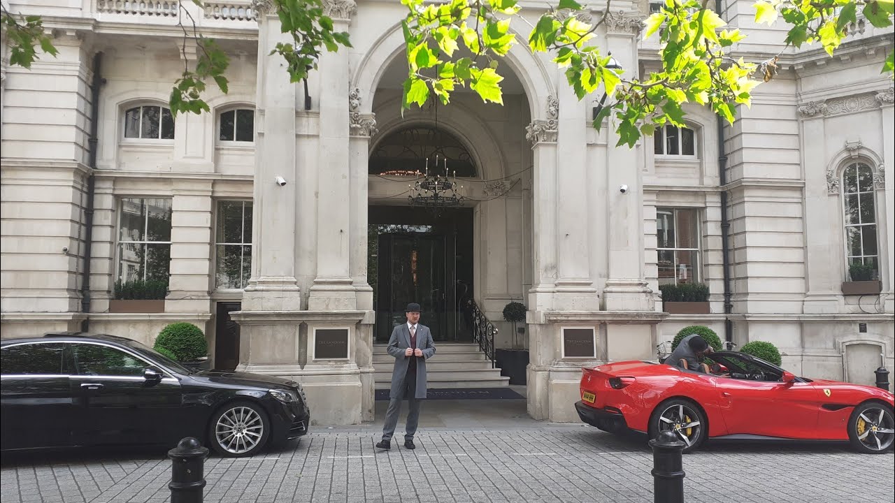 Luxury Langham Hotel and Beautiful Cavendish Square | London Architecture