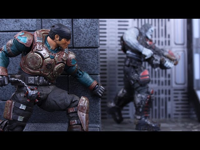 Been replaying gears of war and it has me thinking about how cool a new  (not ultra premium like storm collectibles) main line by like Hasbro would  be, you could go for