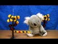 ふみきりなんのどうぶつ？What animal passes through the level crossing?