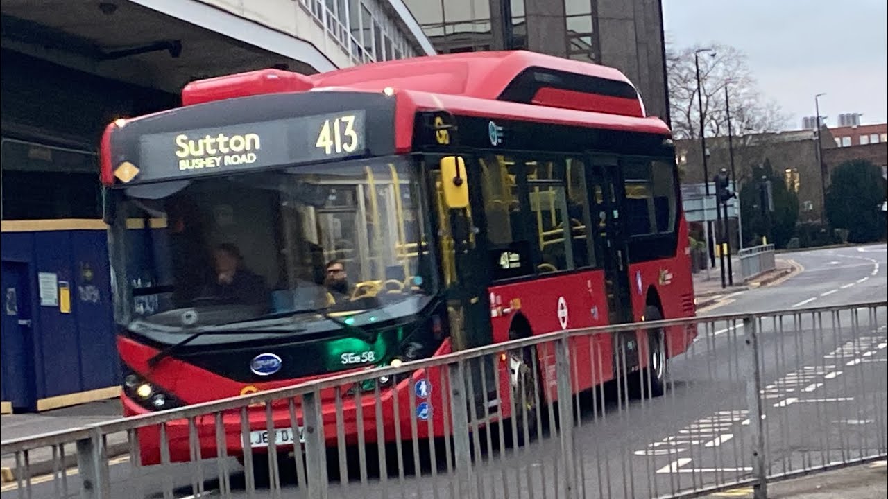 BYD D8UR ADL Enviro200EV London General SEe58 LJ67DJV Route 413 Sutton ...
