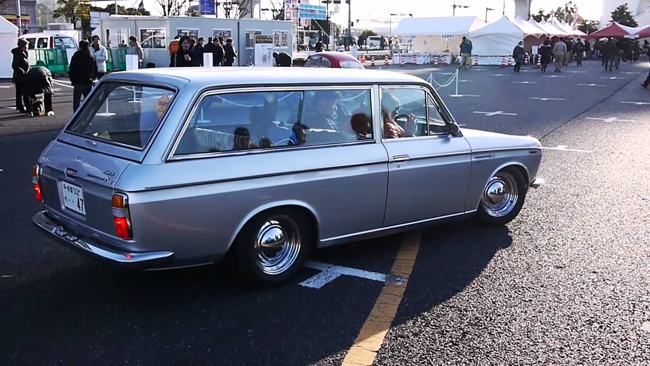 DATSUN 521 VAN JCCA 2012 - YouTube