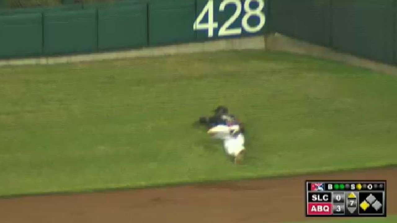 The Isotopes' Roger Bernadina lays out for a catch