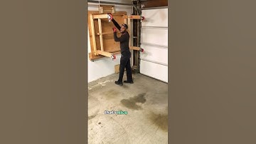 Foldup assembly table