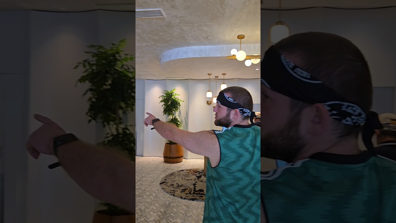 PARK ROYAL ON BEACH ROAD!!! 