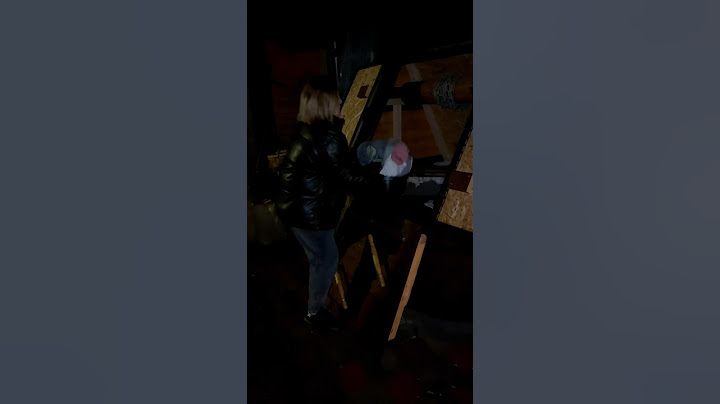 Дочь чуть не уронила ребенка в колодец..😱👩‍🍼🪣