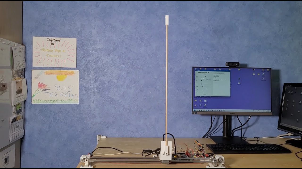 Pendule inversé sur chariot, régulation LQR.